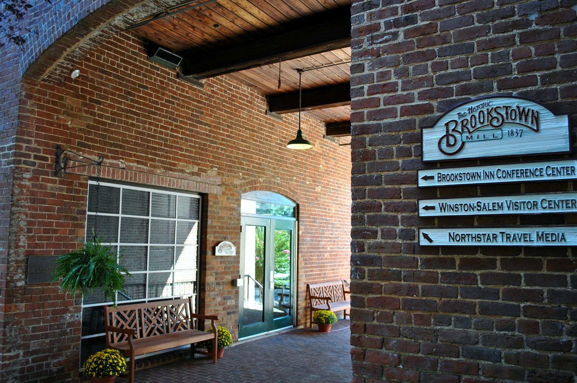 The Historic Brookstown Inn, Trademark Collection By Wyndham Winston-Salem Exterior photo