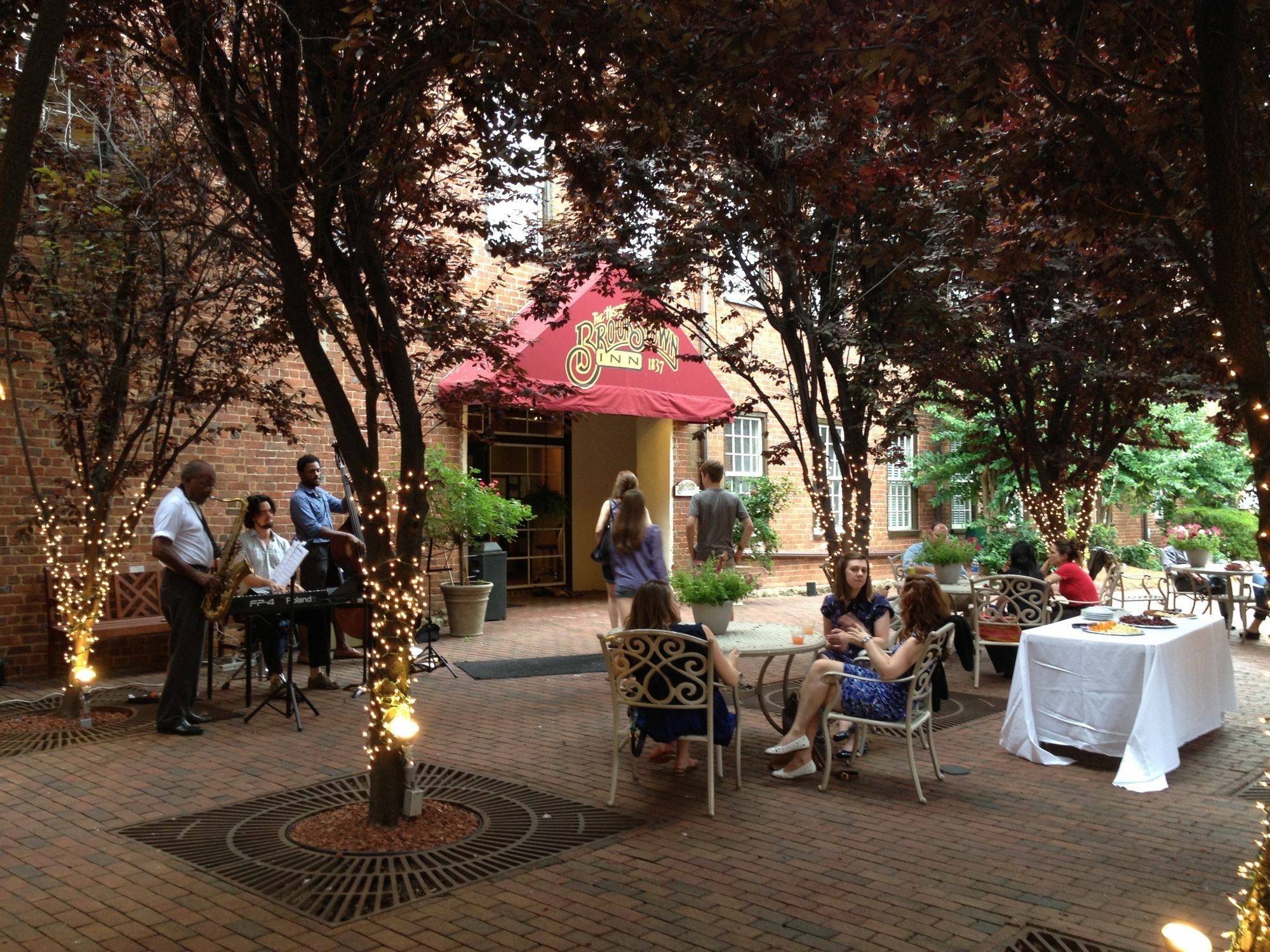 The Historic Brookstown Inn, Trademark Collection By Wyndham Winston-Salem Exterior photo